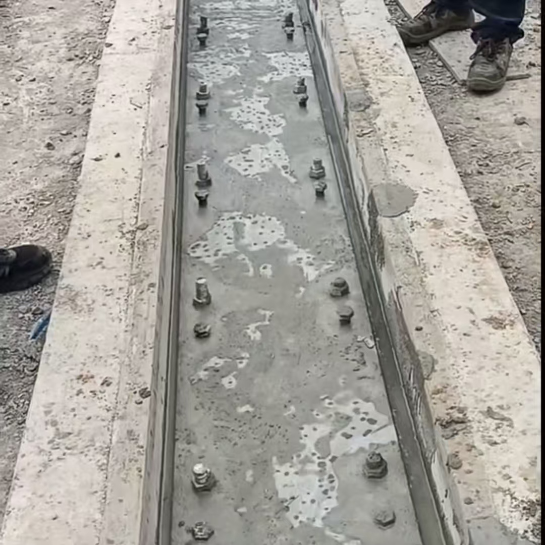 鹿泉港口码头起重机龙门吊重型机械设备稳固用早强快凝轨道胶泥